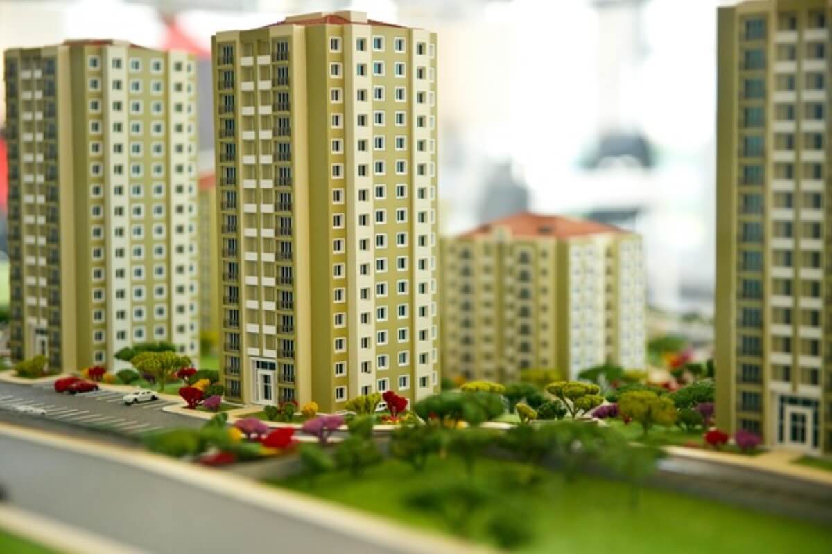 Scale model of a residential development, helping buyers visualise the project before buying property under construction.
