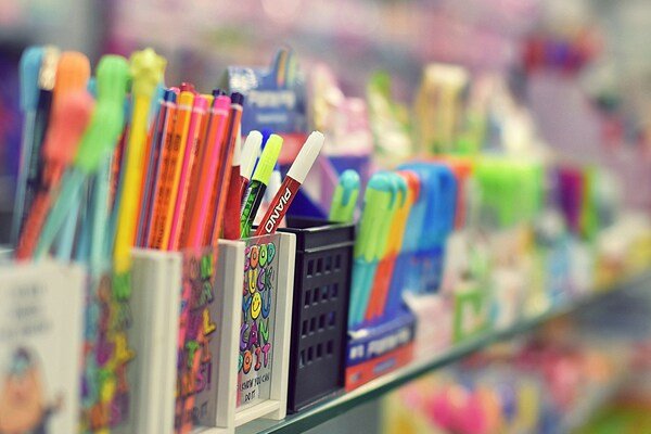 Close-up pens and markers