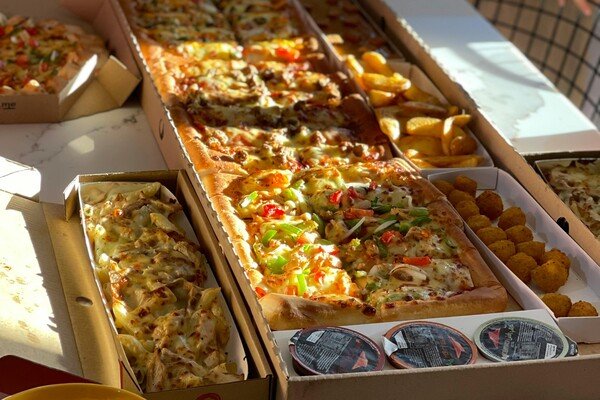 Food in cardboard trays