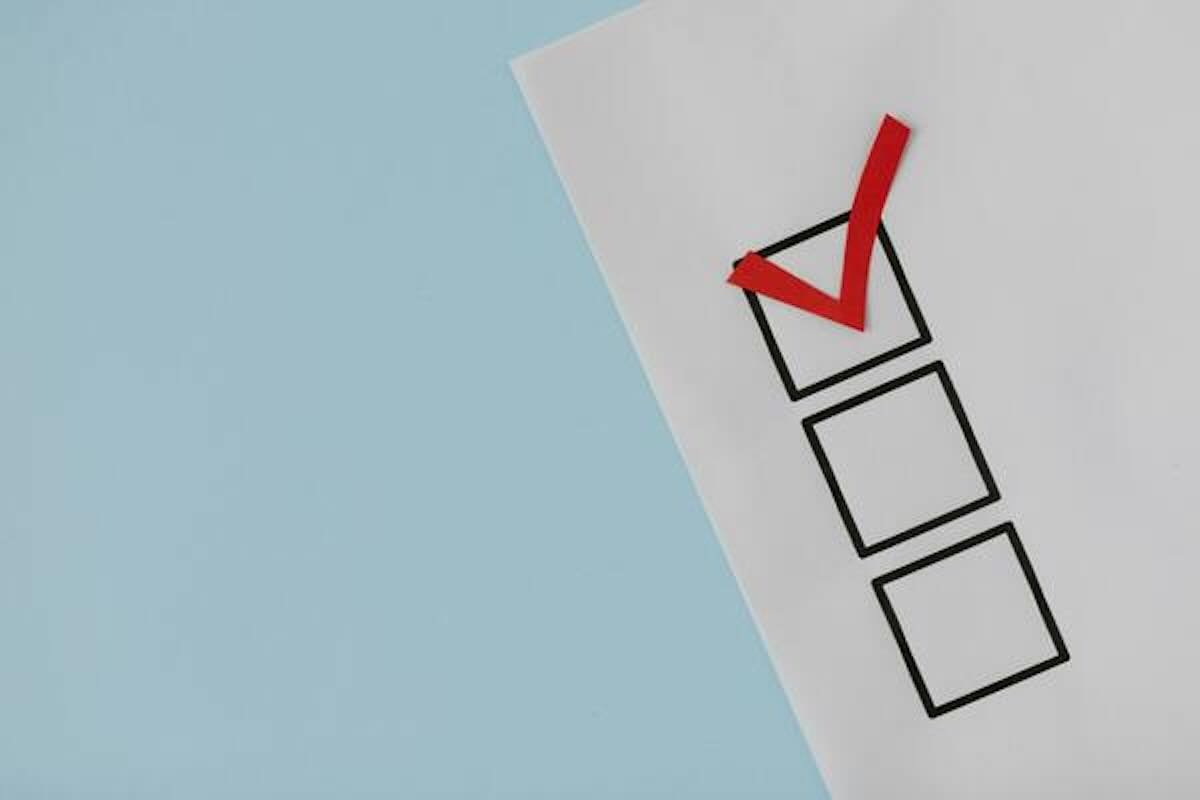 Investment checklist for choosing the best gold ETFs.