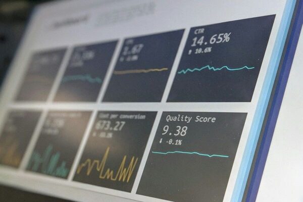 Analytics dashboard showing investment performance metrics and trends for evaluating short duration bond funds.