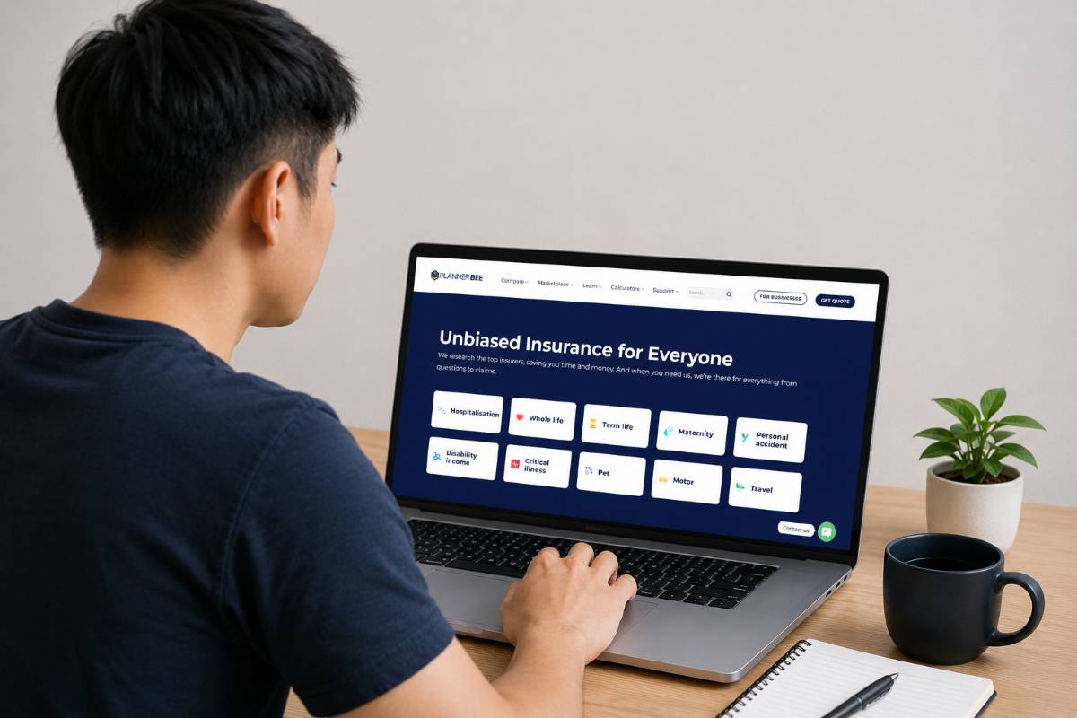 Singaporean browsing the Planner Bee website to learn how to save for retirement as a freelancer